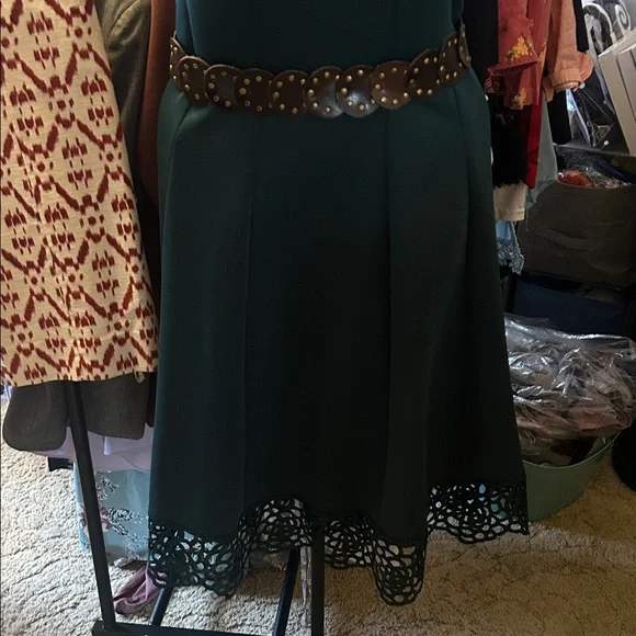 Elegant Green Sleeveless Dress size 10 - Picture 3 of 11